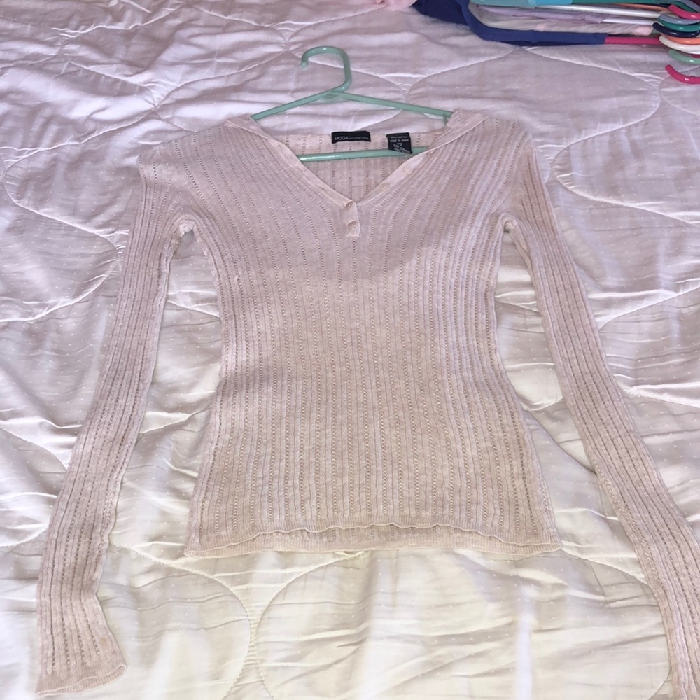 Oatmeal Long sleeve lightweight sweater w hood